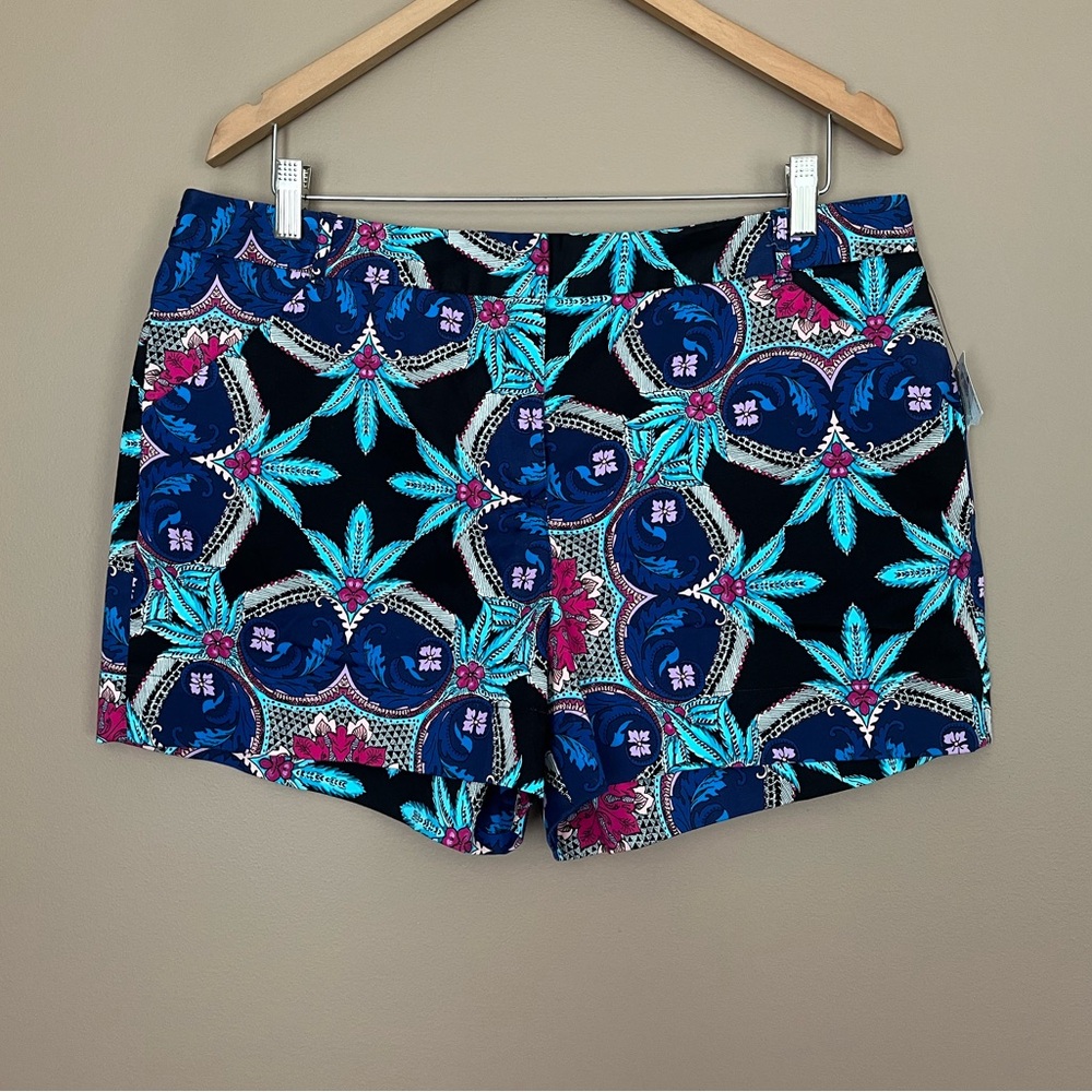 {Nicole Miller} Floral Print Shorts in Maiolica Magic - Womens 12 - NWT